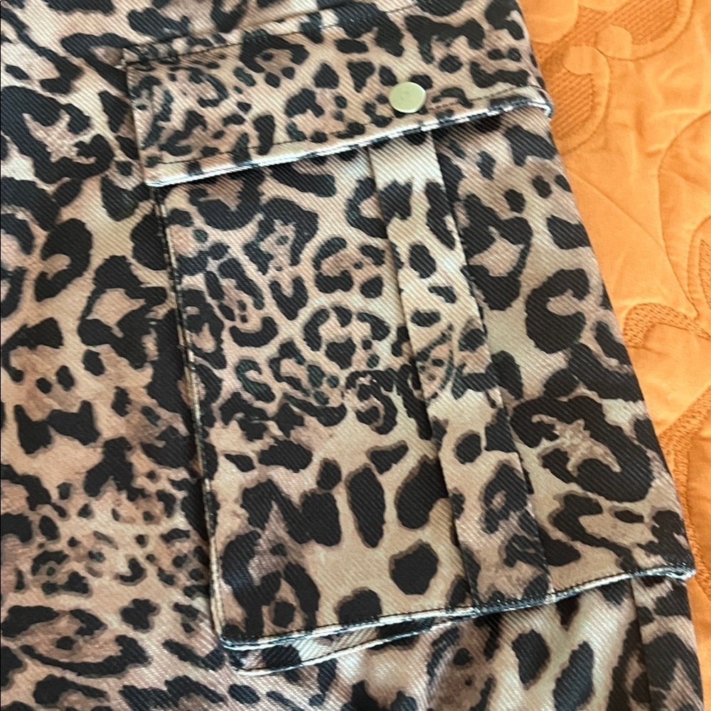 Peppermayo Greedy Animal Print Cargo Pants, size 18 - Picture 9 of 11